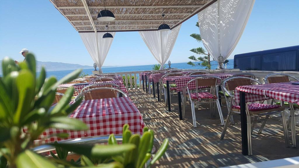 Perla Hotel Saranda Exteriör bild